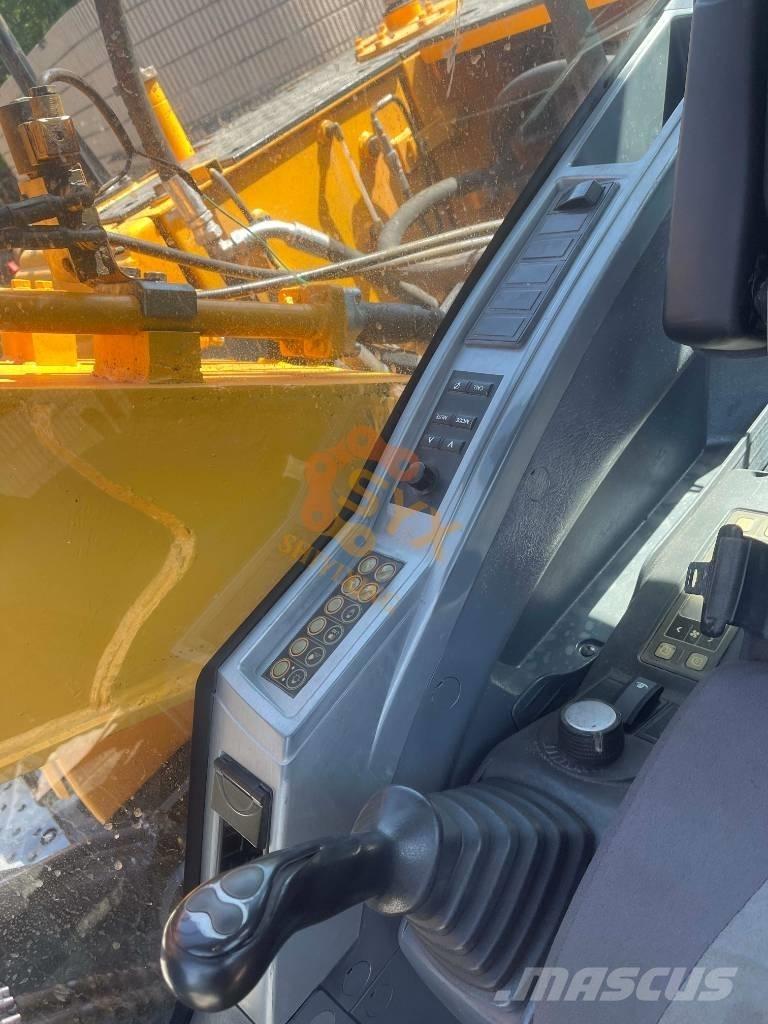 Hyundai 210W-9 Excavatoare cu roti
