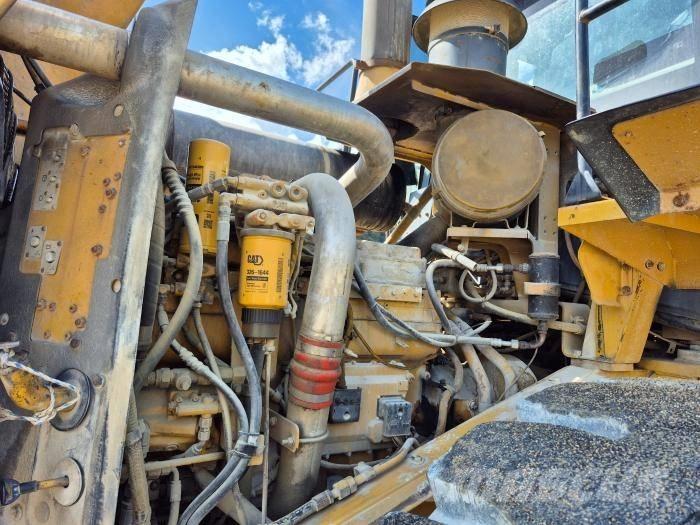 CAT 966G-2 Incarcator pe pneuri