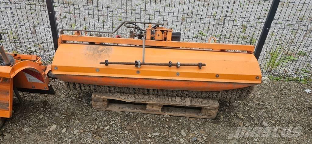 Multicar M 26 4X4 Autobasculanta