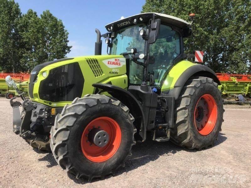 CLAAS AXION 870 Tractoare