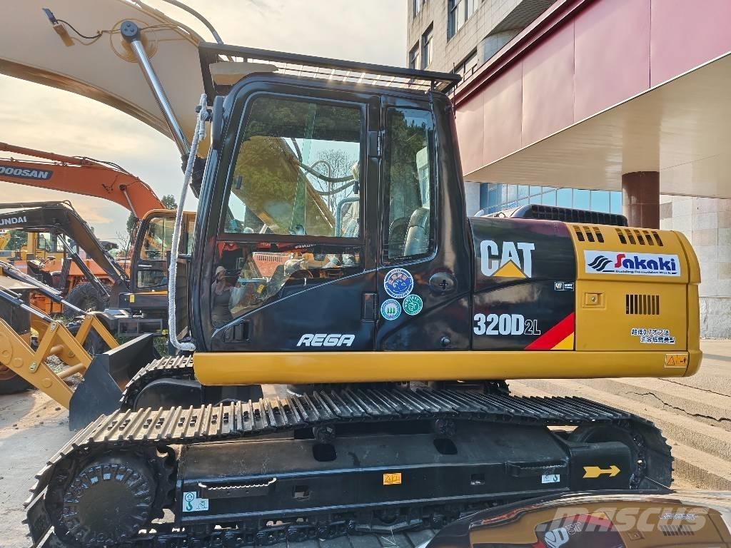 CAT 320 D2 L Excavatoare pe șenile
