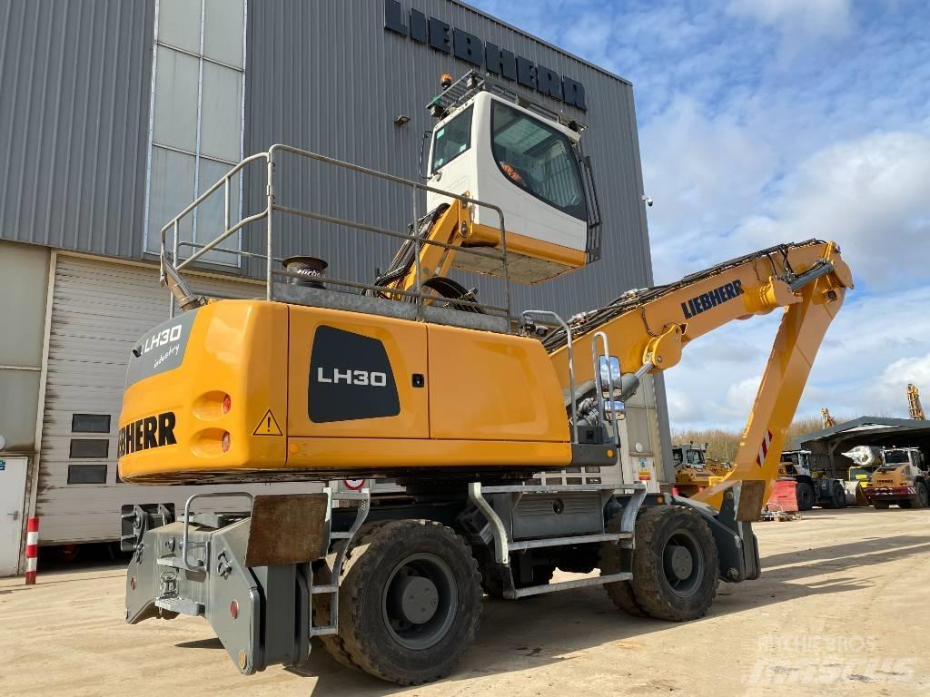 Liebherr LH 30 M Paleta de manipulare
