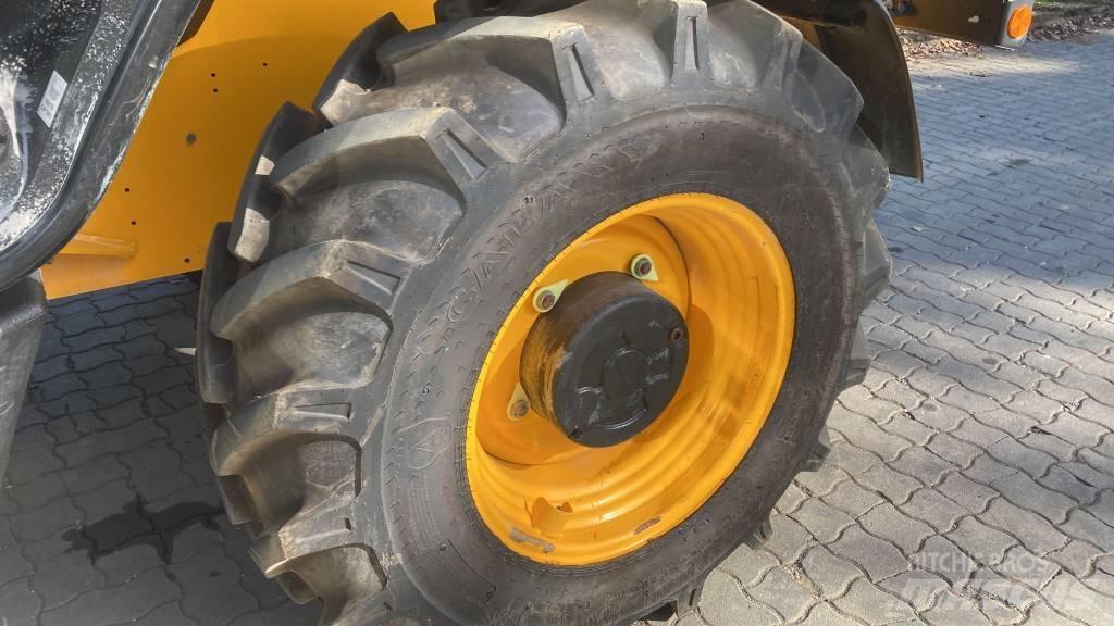 JCB 535 V 125 Stivuitoare telescopice