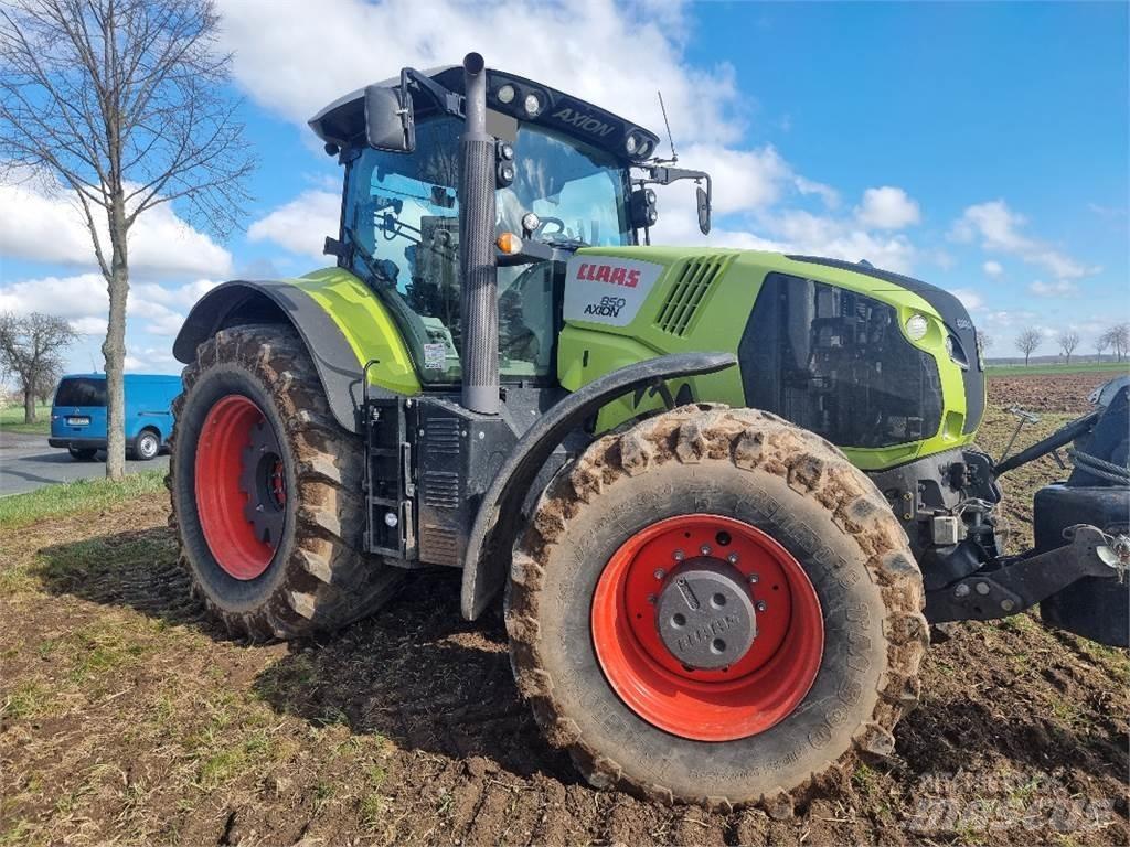 CLAAS Axion 850 Tractoare