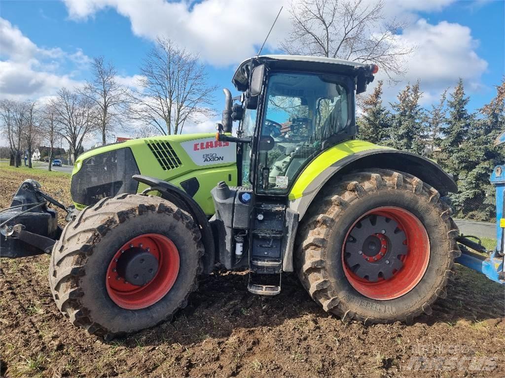 CLAAS Axion 850 Tractoare