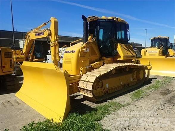 Komatsu D61EXi-24 Buldozere pe senile