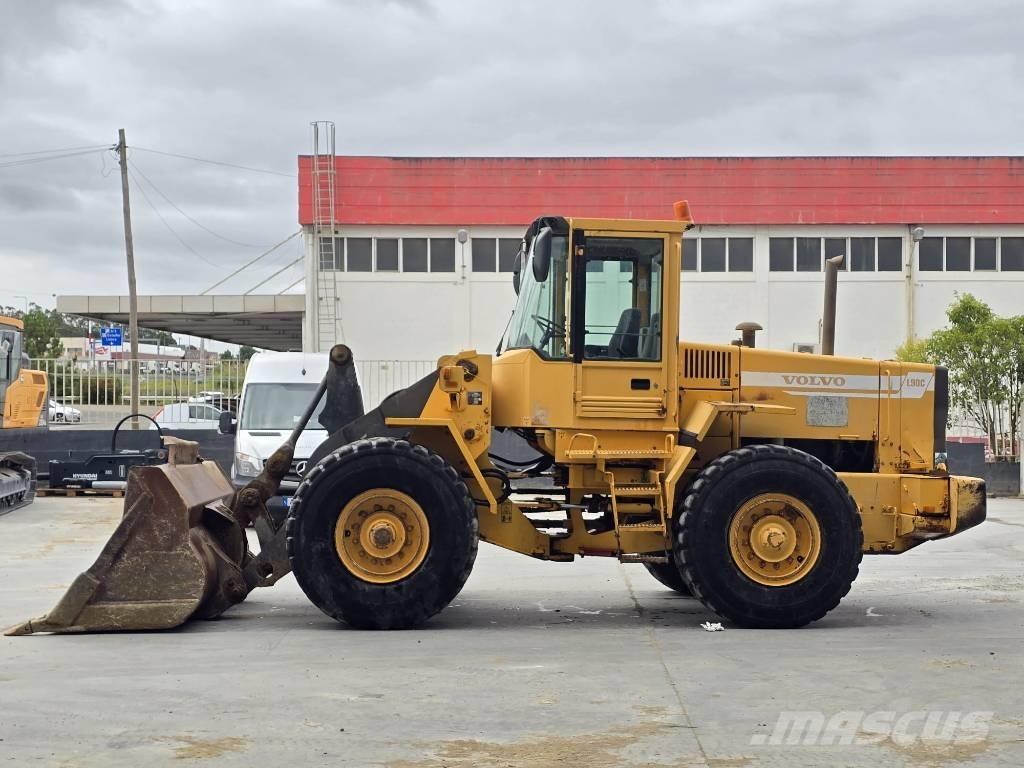 Volvo L 90 C Incarcator pe pneuri