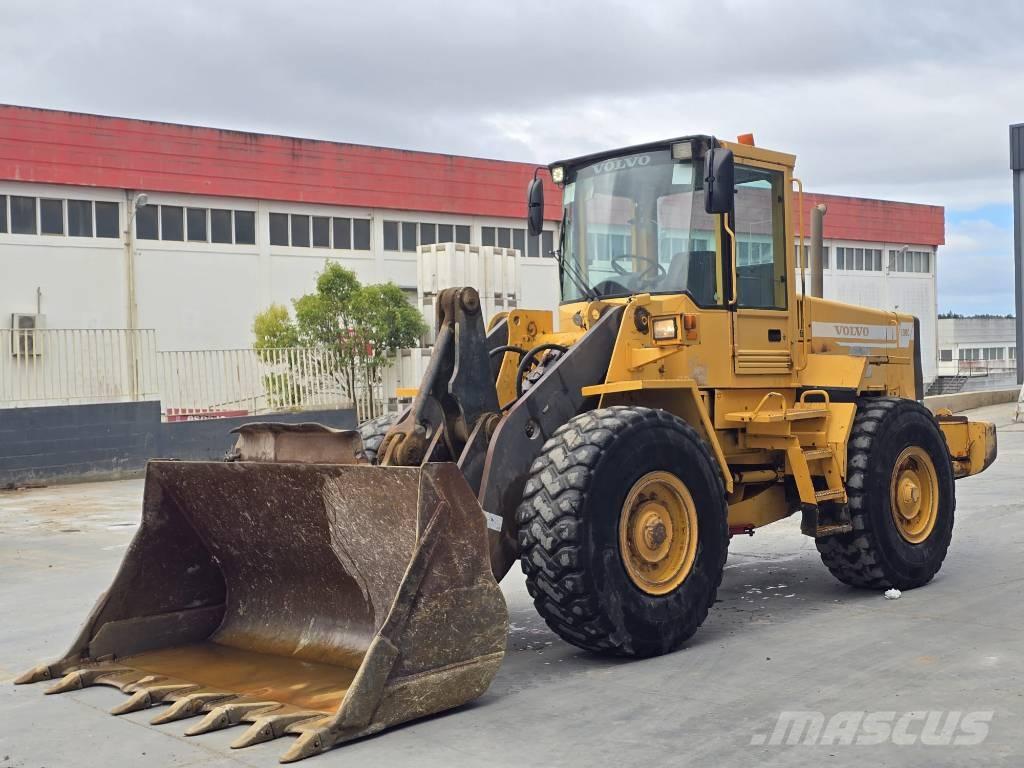 Volvo L 90 C Incarcator pe pneuri