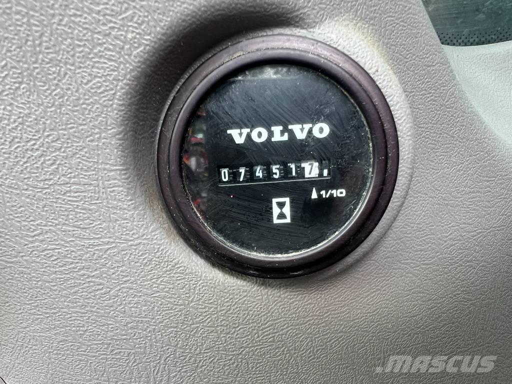 Volvo EC 200 E Excavatoare pe șenile
