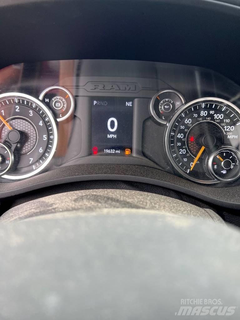 RAM 5500 Camioane platforma/prelata