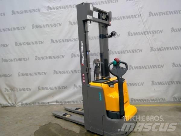 Jungheinrich EJC 214 Transpaleta manuala