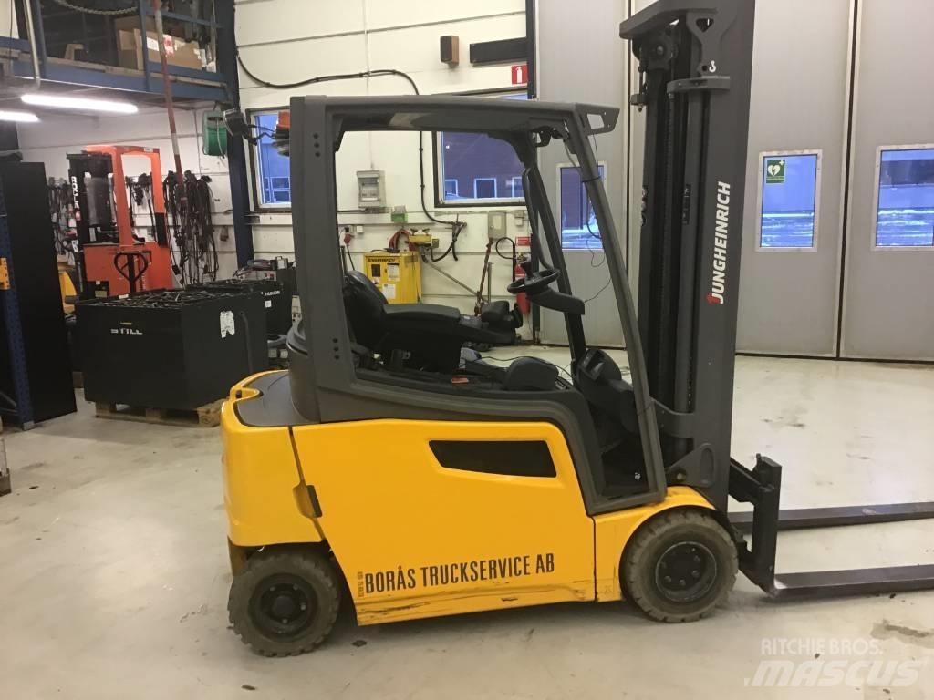 Jungheinrich EFG 320 Stivuitor electric