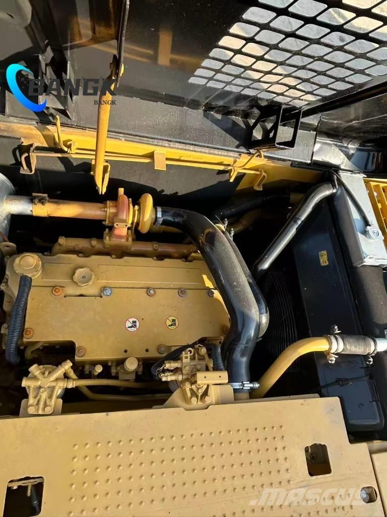 CAT 320 D Excavatoare pe șenile
