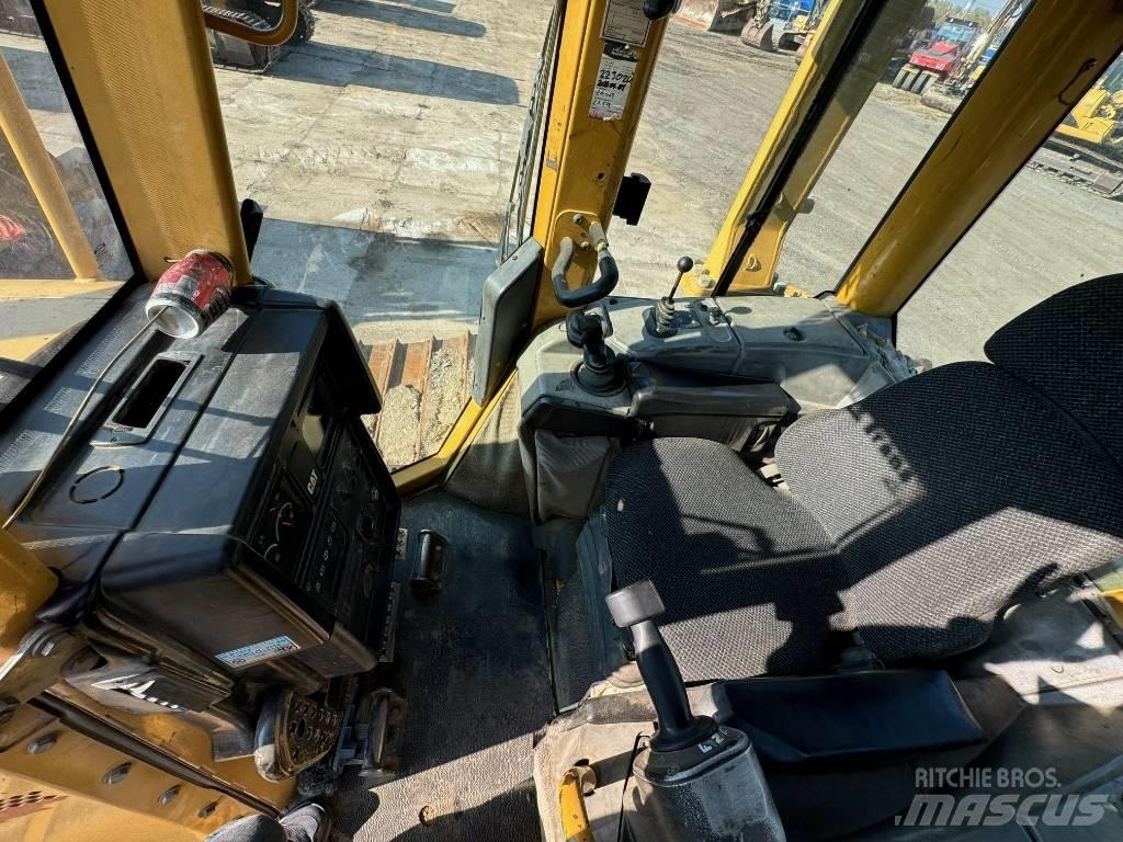 CAT D 6 N LGP Buldozere pe senile
