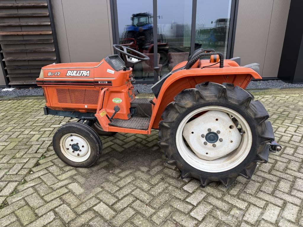 Kubota Bultra B1 - 17 Tractoare