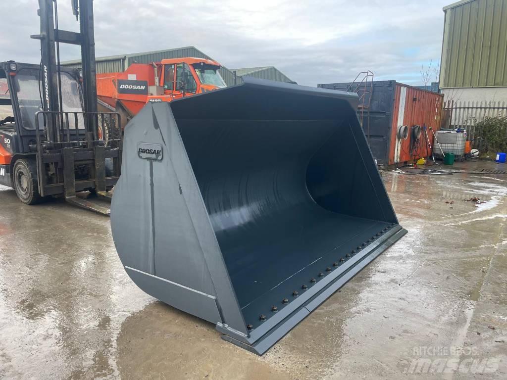 Doosan DL550 Pistoane
