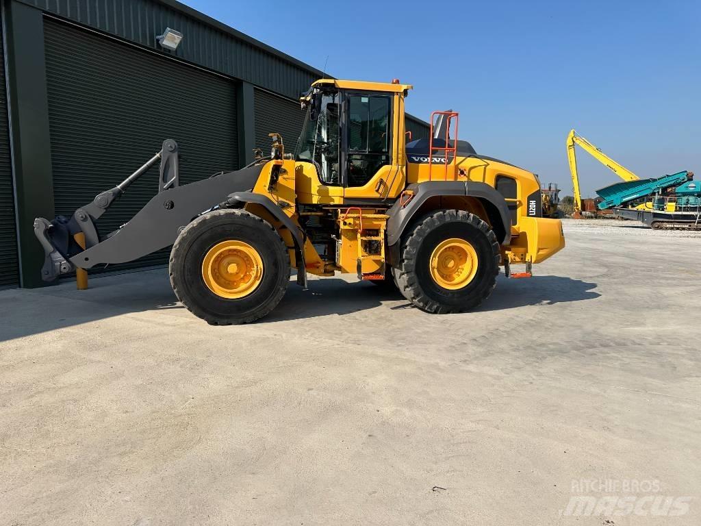 Volvo L 120 H Incarcator pe pneuri