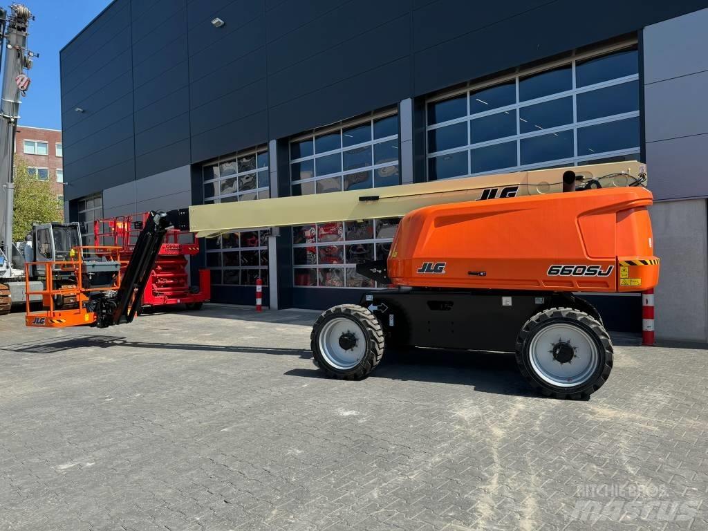 JLG 660SJ Nacele cu brat telescopic