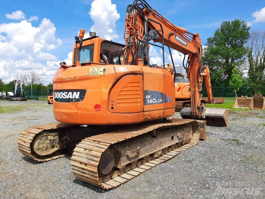 Doosan DX 140 LCR-3 Excavatoare pe șenile
