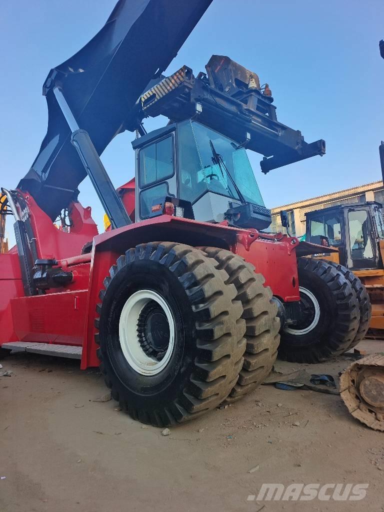 Kalmar DRF 450 Stivuitoare Telescopice Rotative