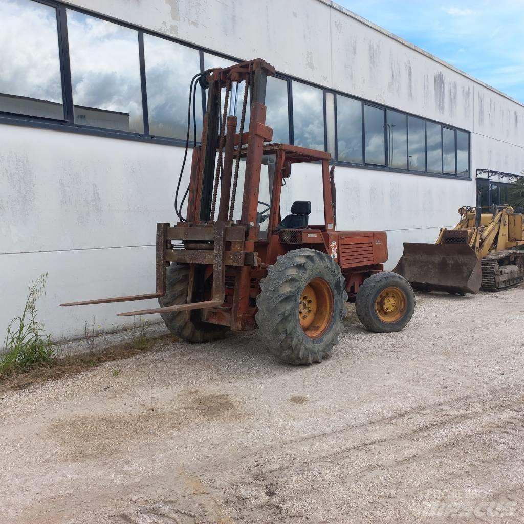 Manitou 4RM30G Stivuitor diesel