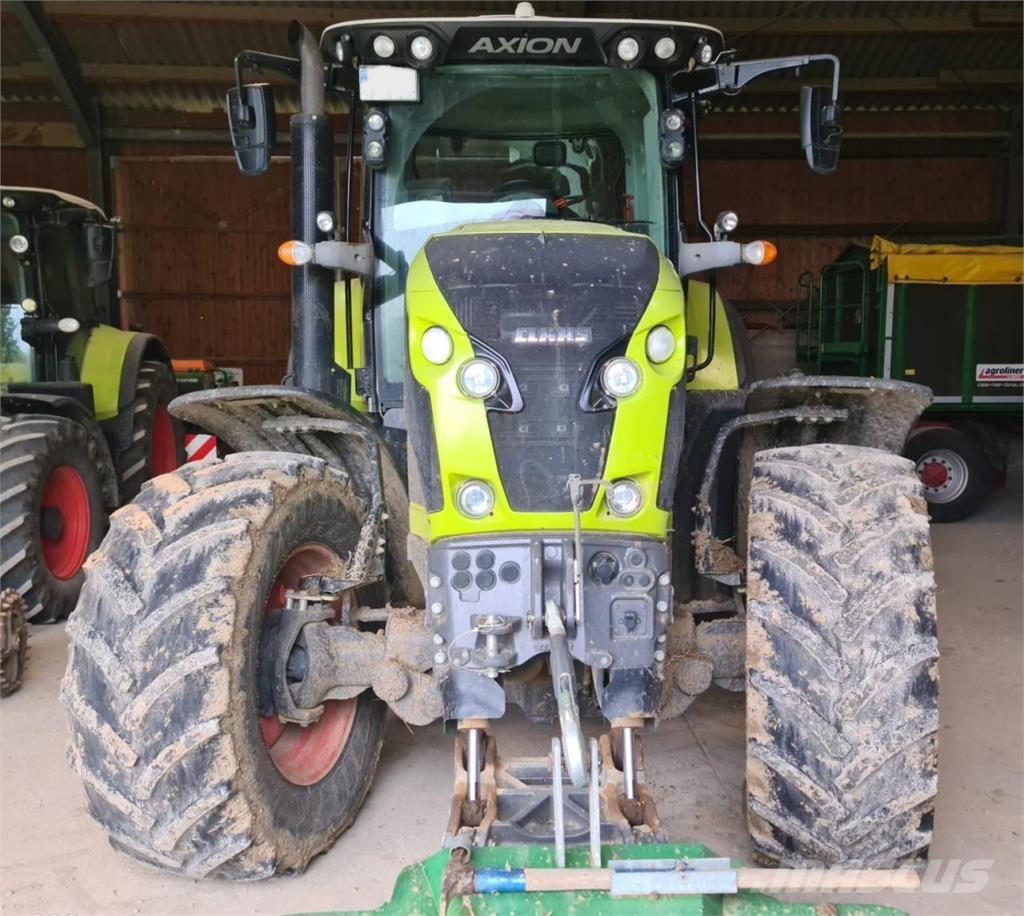 CLAAS Axion 810 Tractoare