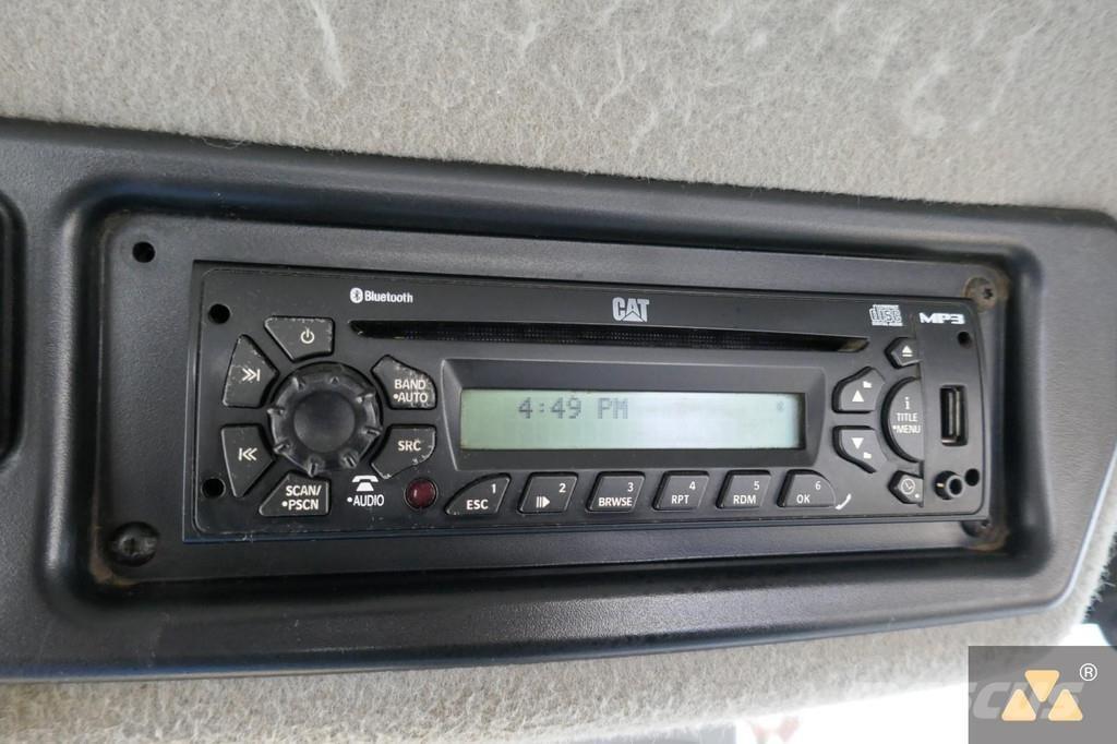 CAT 966K Incarcator pe pneuri