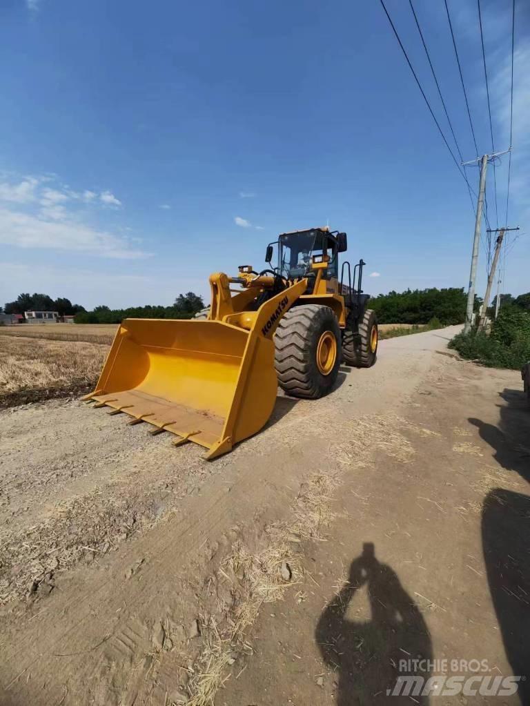 Komatsu WA 470-3 Incarcator pe pneuri