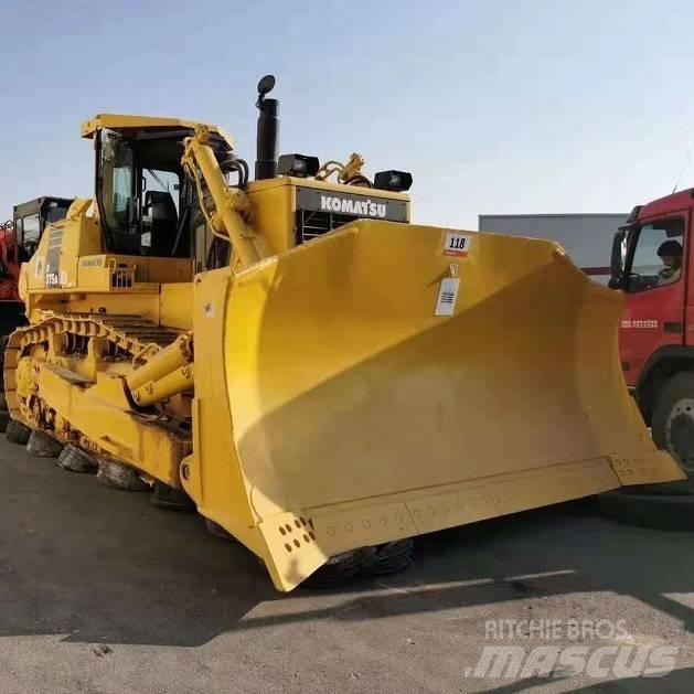 Komatsu d375a Buldozere pe senile