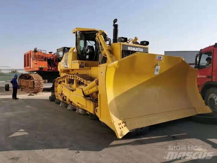 Komatsu d375a Buldozere pe senile
