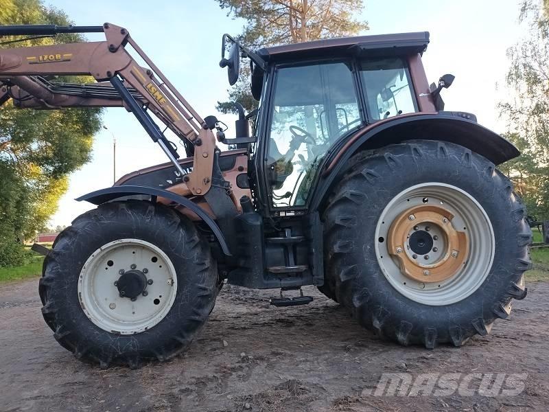 Valtra N 141 Tractoare