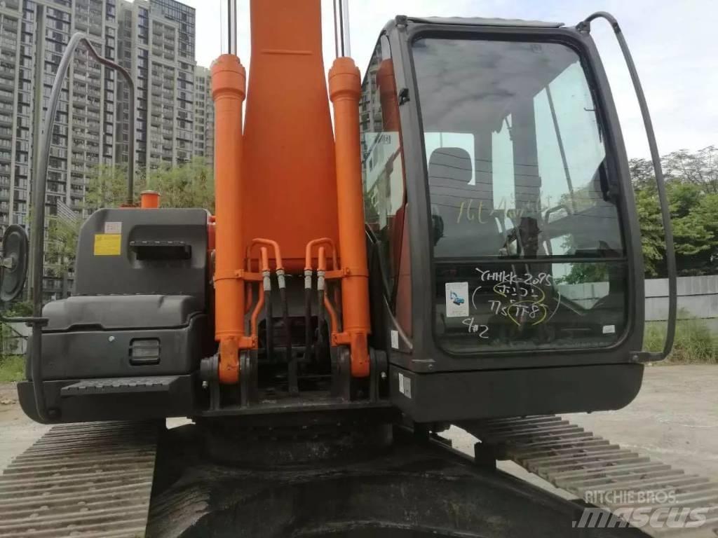 Hitachi zx200 Excavatoare pe șenile
