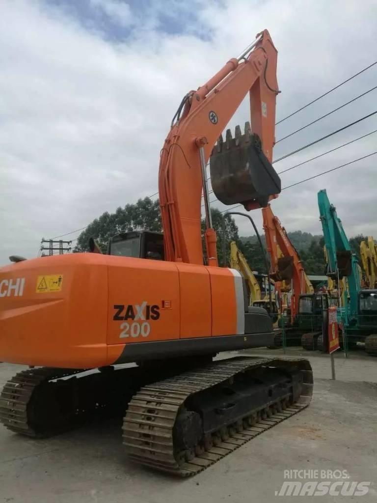 Hitachi zx200 Excavatoare pe șenile
