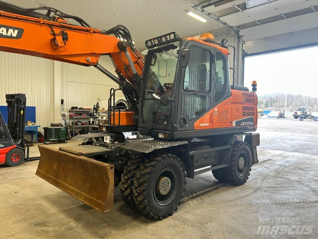Doosan DX170W-5 Excavatoare cu roti