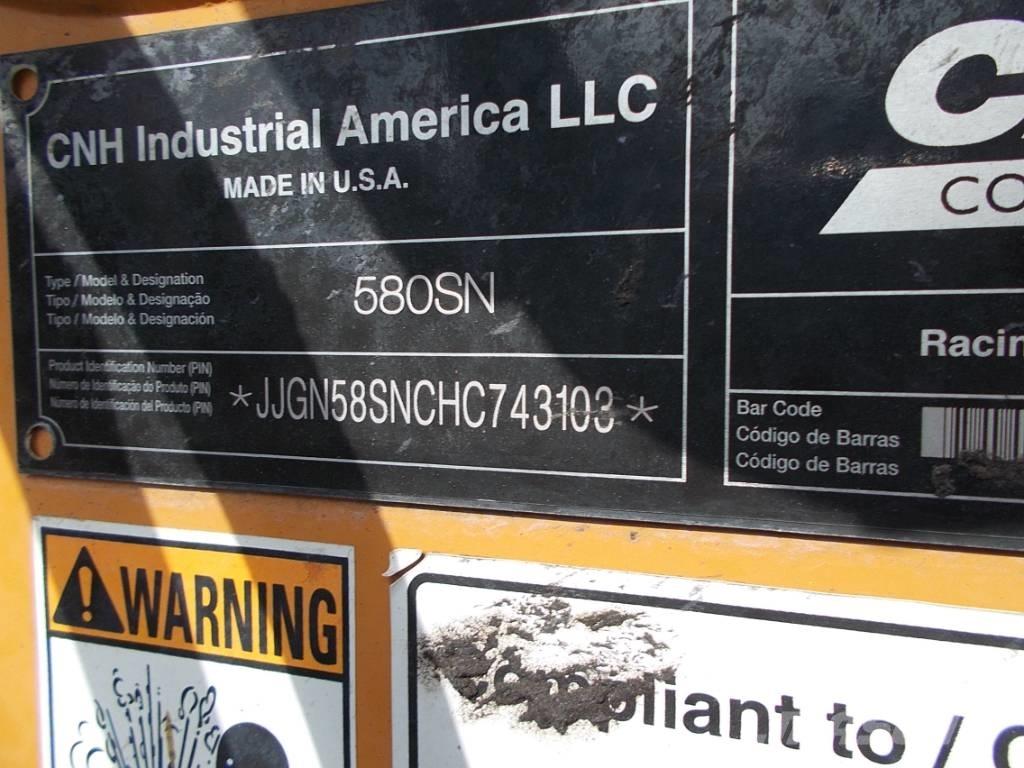 CASE 580 SN Buldoexcavatoare
