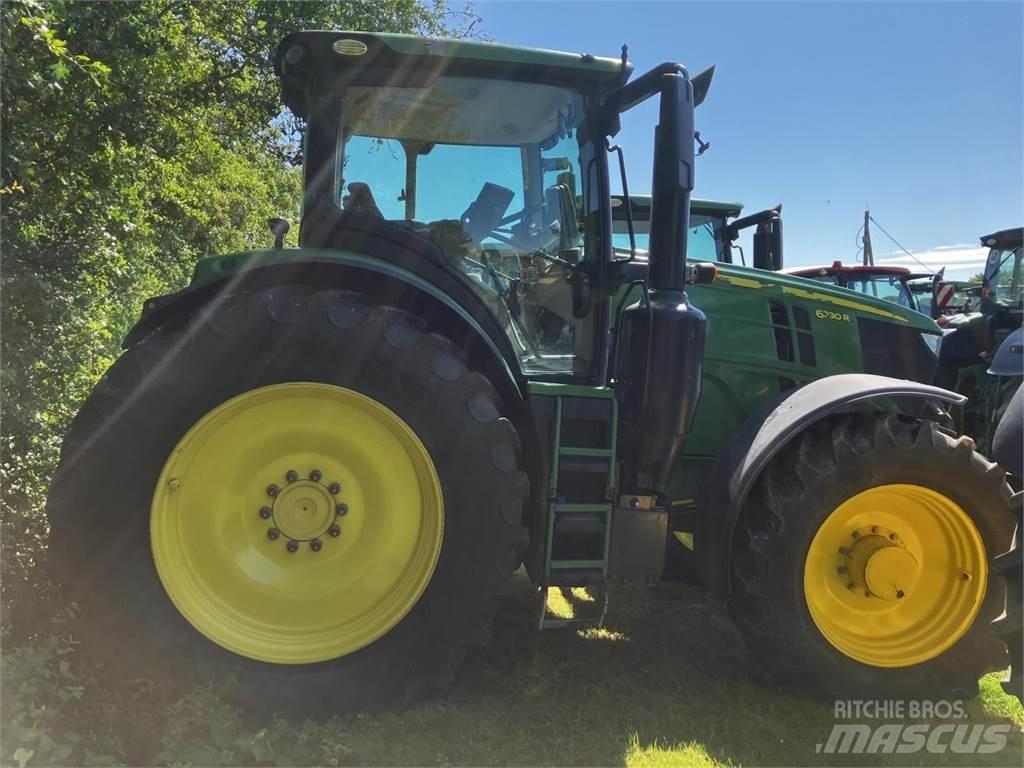John Deere 6230R Tractoare