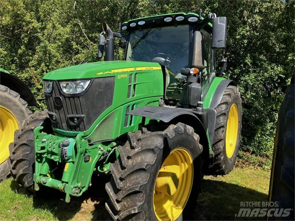 John Deere 6230R Tractoare