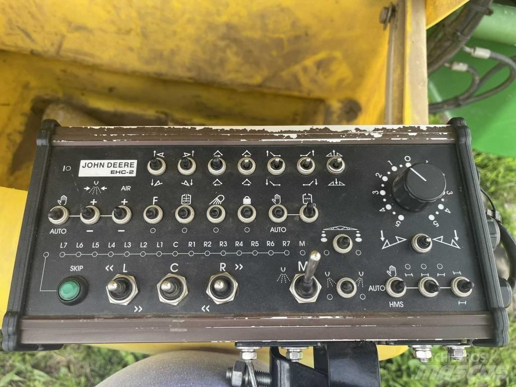 John Deere 840 i Tractoare agricole sprayers