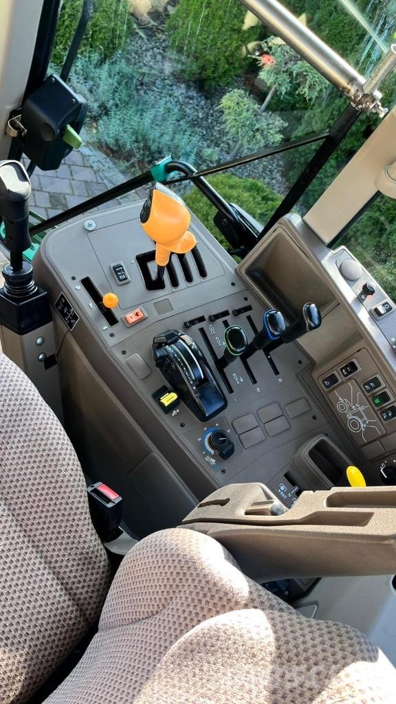 John Deere 6125 M Tractoare