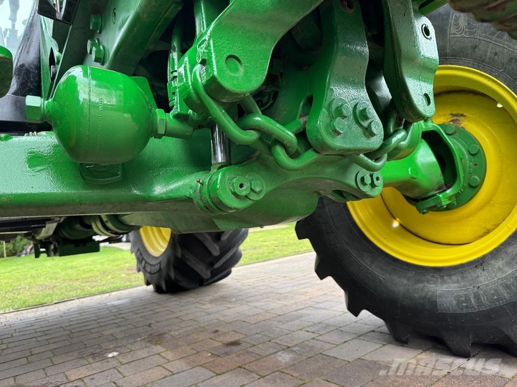 John Deere 6125 M Tractoare