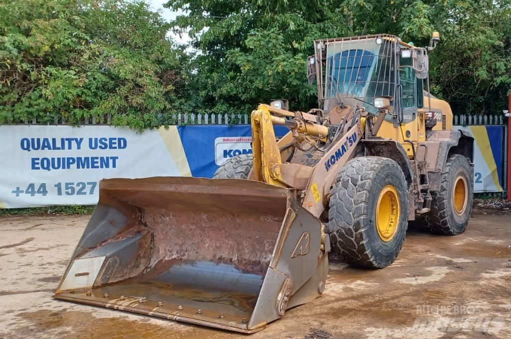 Komatsu WA 200-8 Incarcator pe pneuri