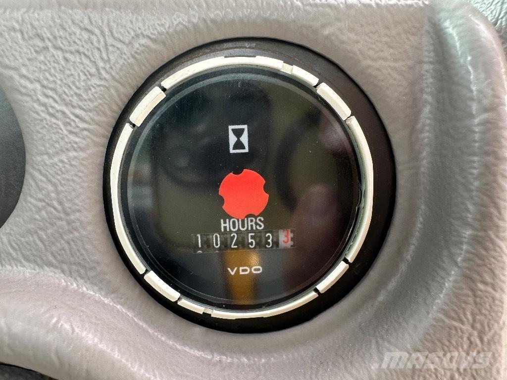 Volvo L 220 G Incarcator pe pneuri