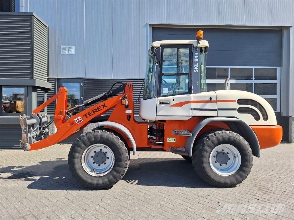 Schaeff SKL844 Incarcator pe pneuri