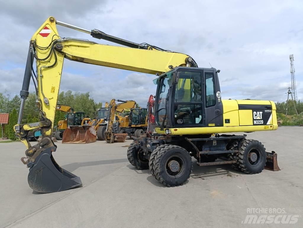 CAT M 322 D Excavatoare cu roti