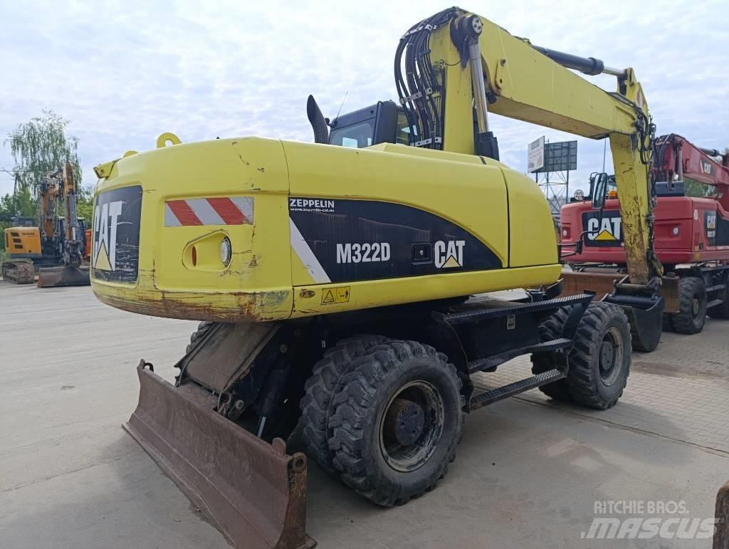 CAT M 322 D Excavatoare cu roti