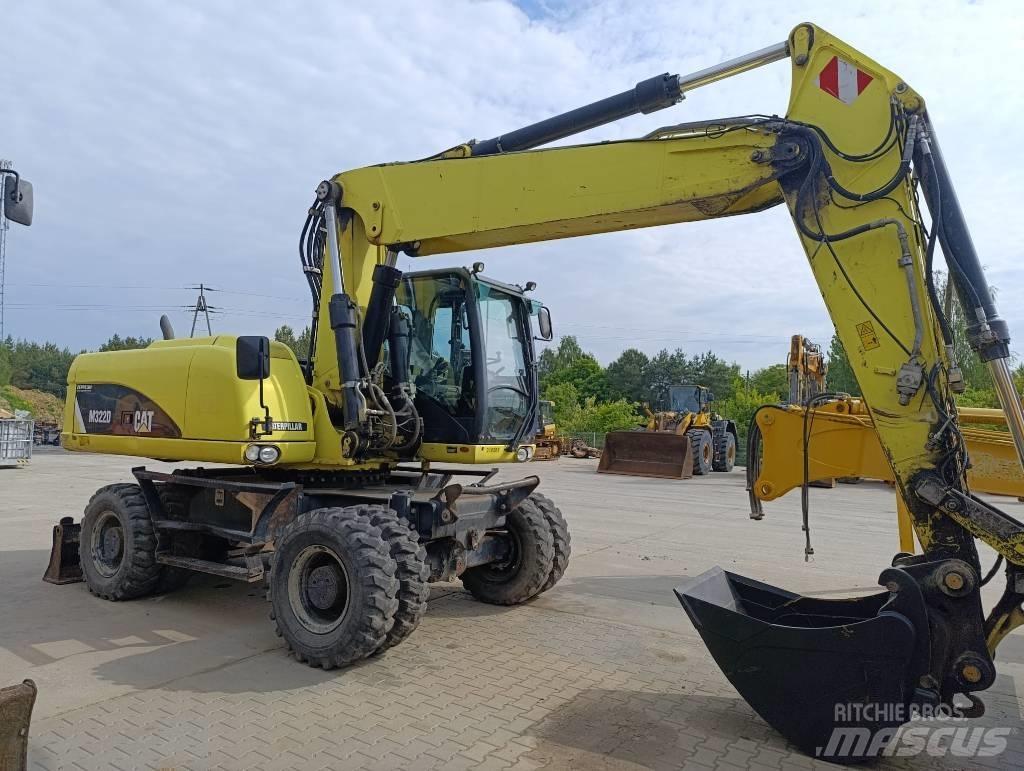 CAT M 322 D Excavatoare cu roti