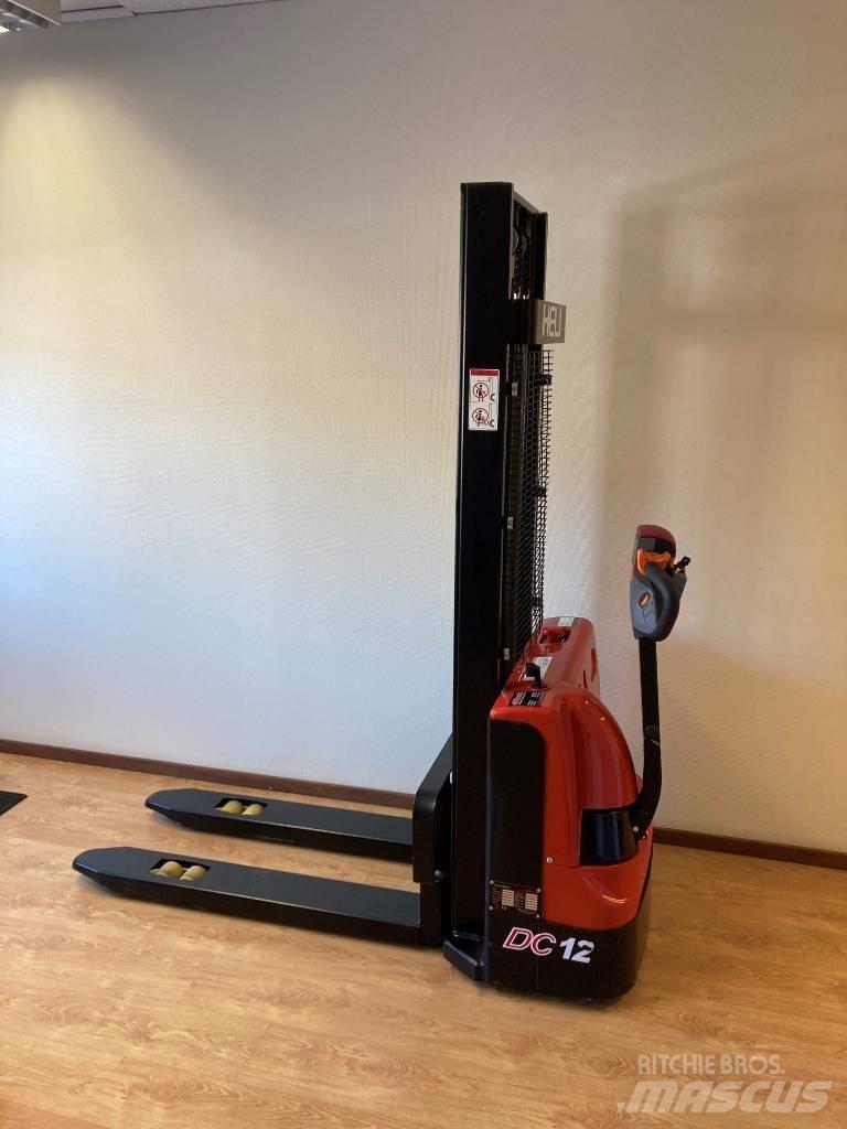 Heli CDD 12J Transpaleta manuala