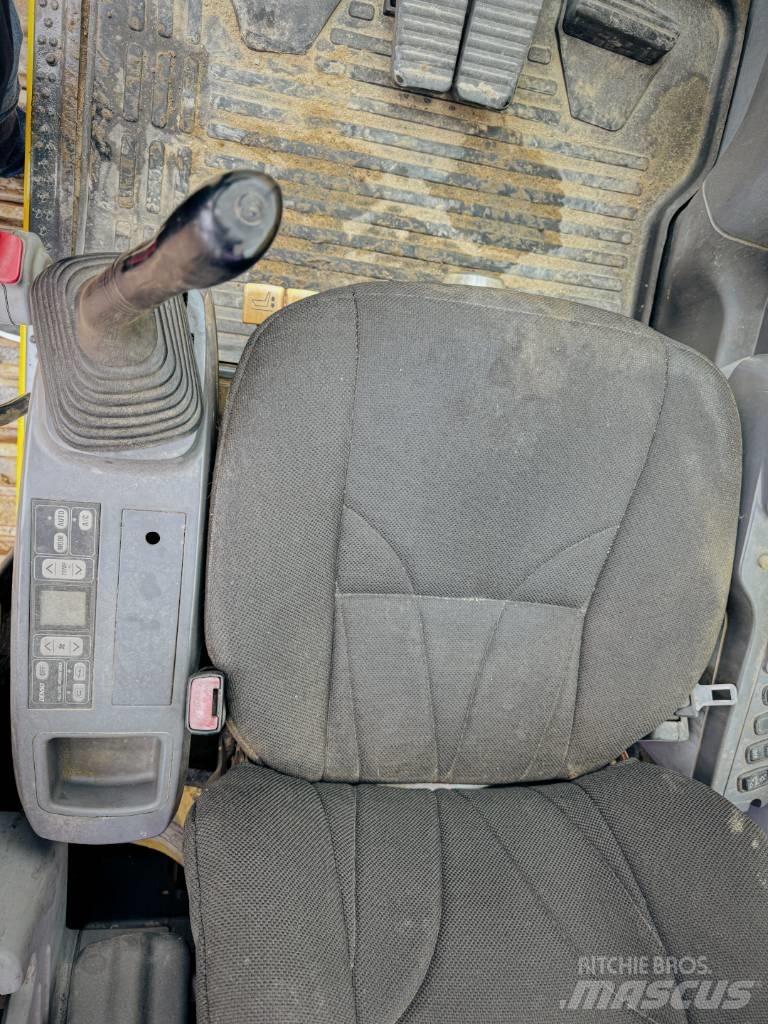 Komatsu PC 300 LC-7 Excavatoare pe șenile
