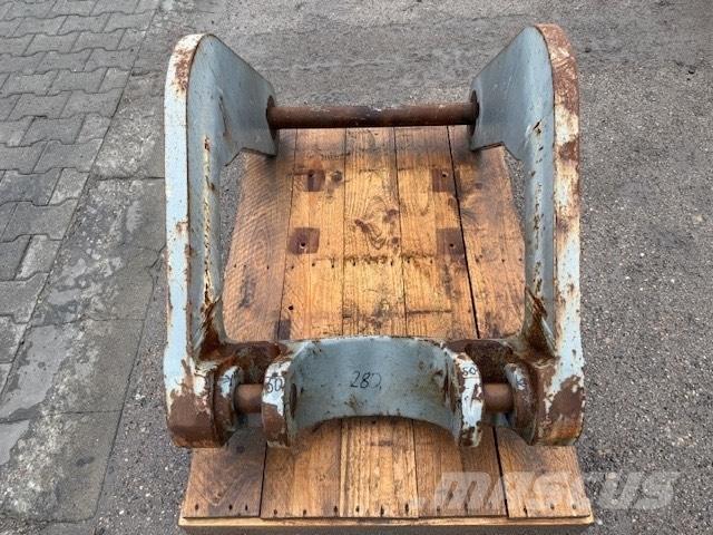 Liebherr BUCKET LINK Pistoane