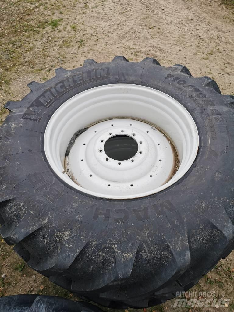  710/70R42 Michelin Roti